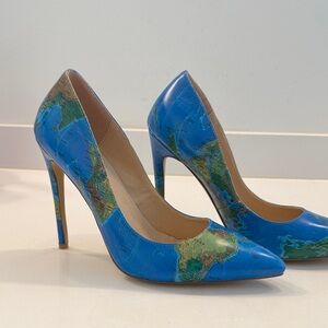 Elegant Blue and Green Heels